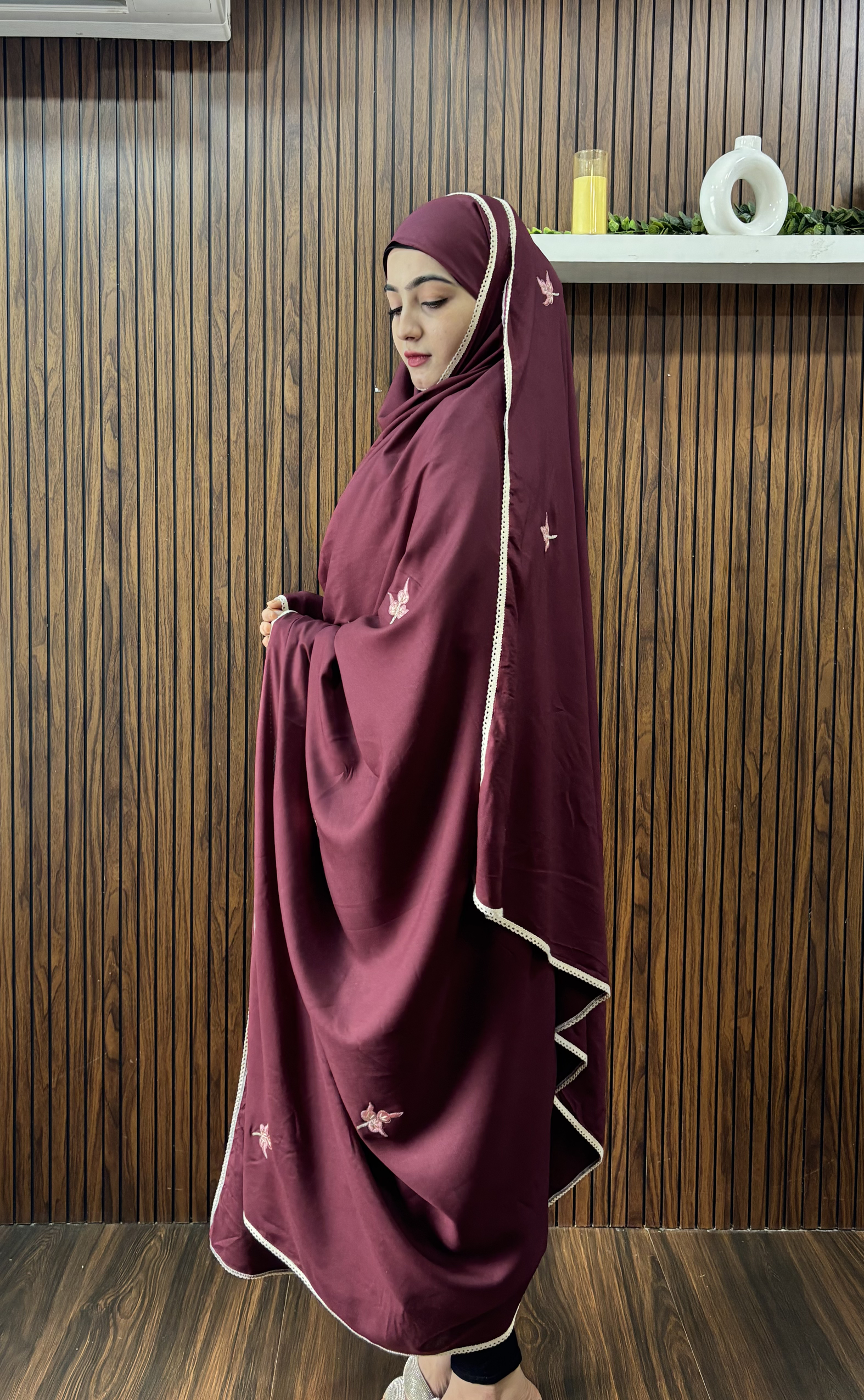 Haya Chadar with Embroidery (Maroon) - Image 4