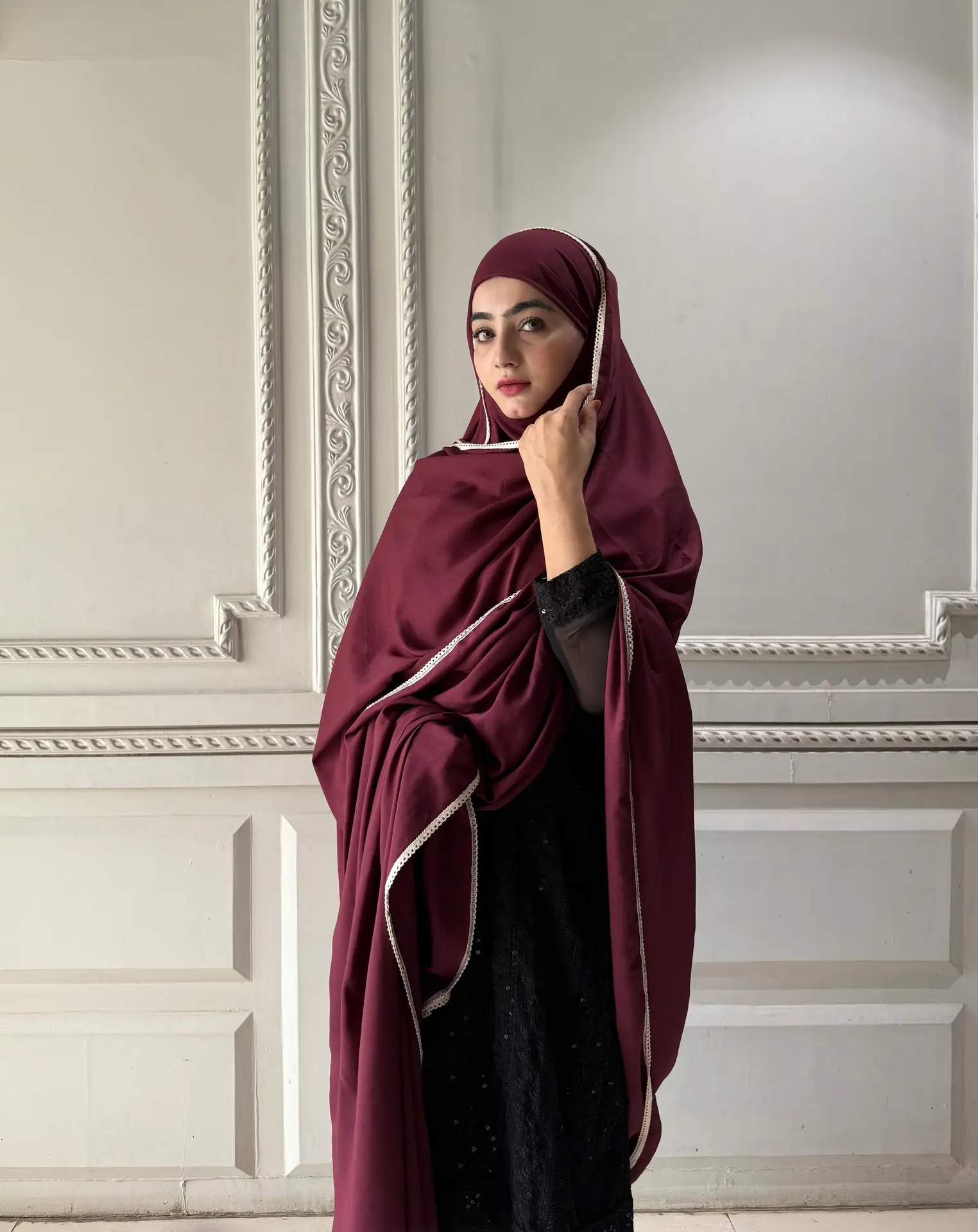 Haya Chadar (Maroon)