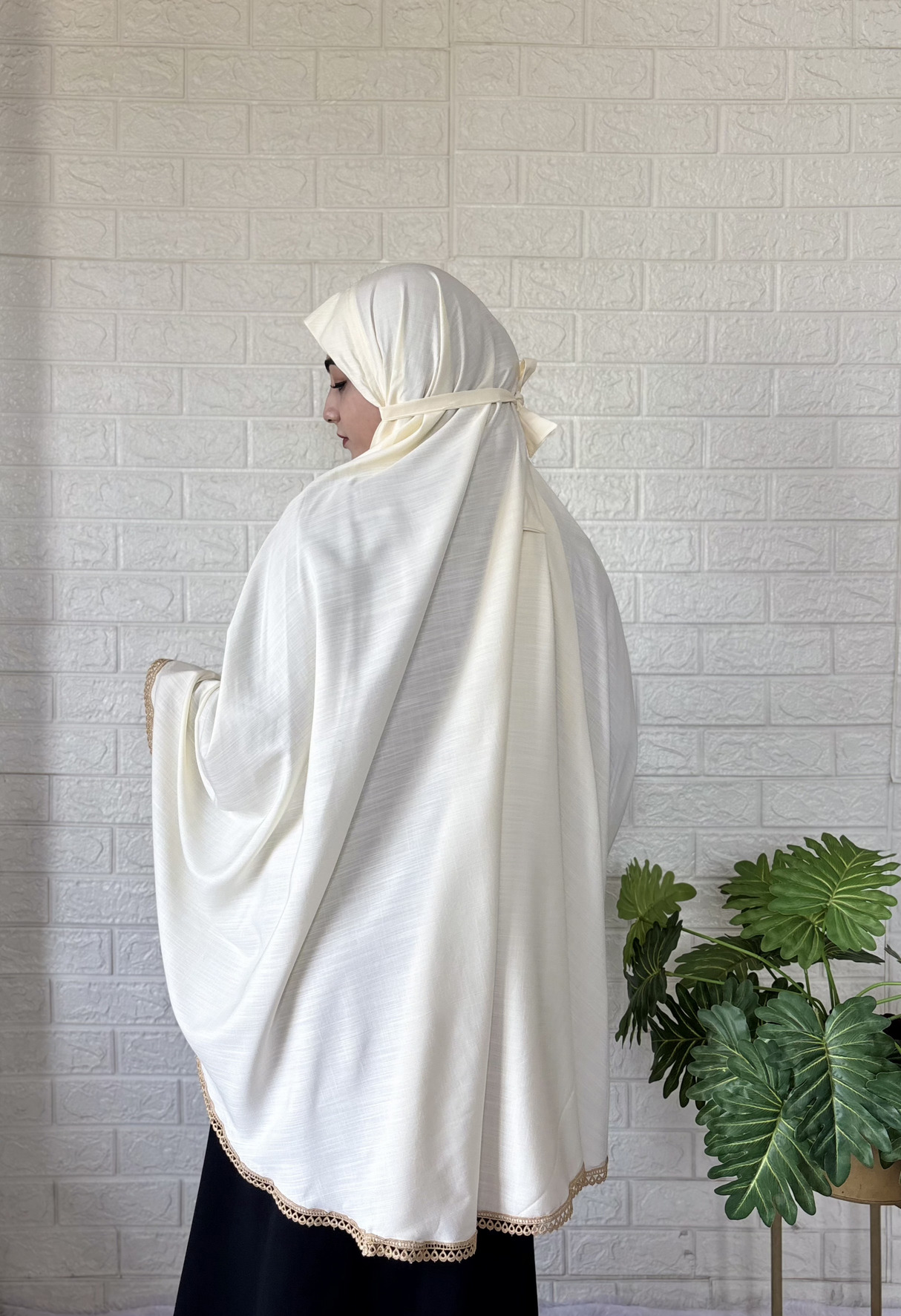 Namaz Makhna without Sleeve (48" Cream) - Image 3