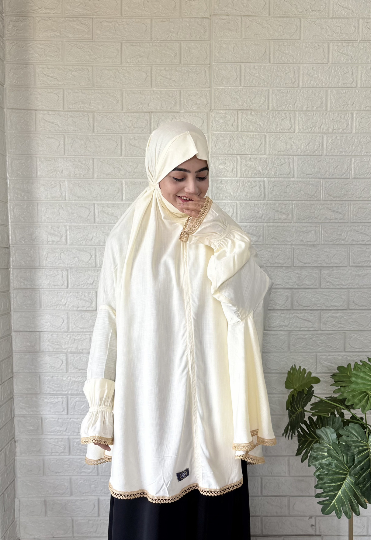 Namaz Makhna With Sleeve (48" Cream)