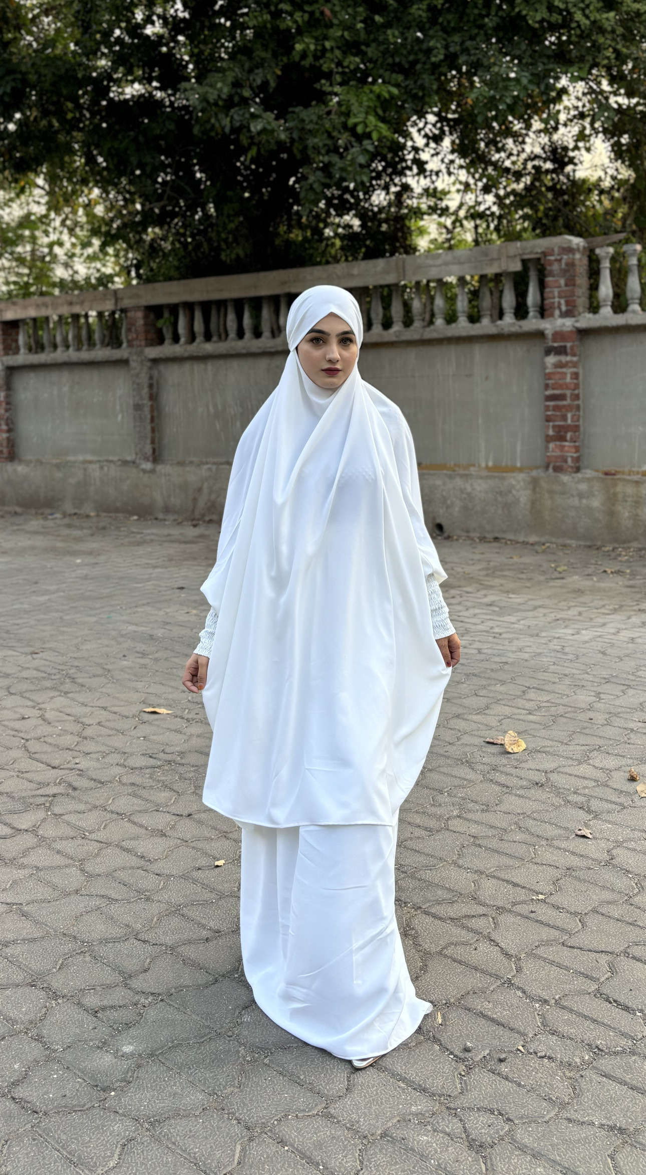 Jilbab with skirt and crush sleeve (White) - Image 5