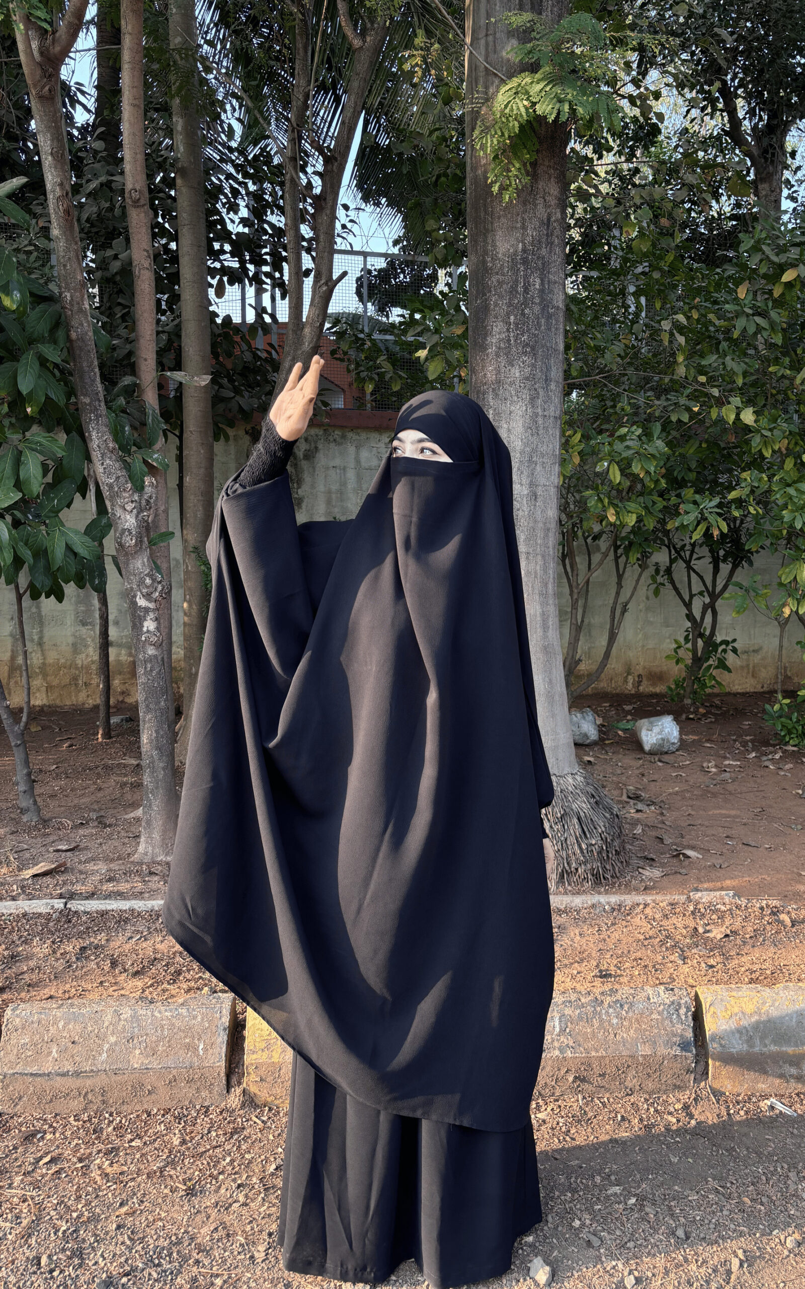 Jilbab with skirt and crush sleeve (Black) - Image 2