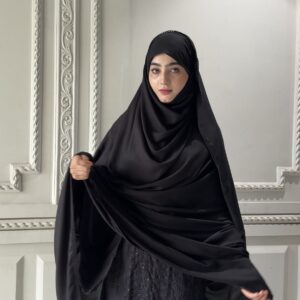 Haya Chadar (Black)