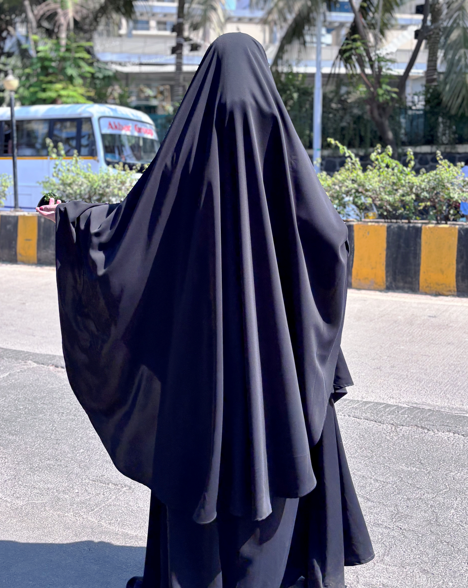 Husn Abaya (Black) - Image 2