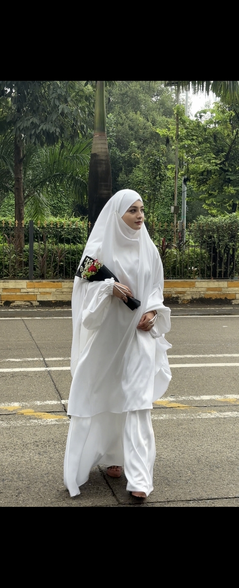 Zahra Abaya - Image 2